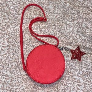 Round red purse